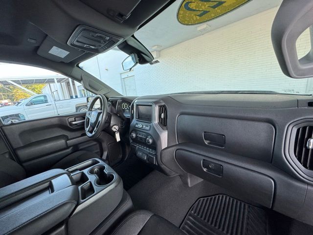 2022 Chevrolet Silverado 1500 Custom photo 13