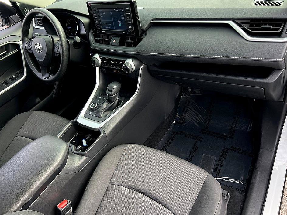 2022 Toyota RAV4 Hybrid XLE photo 21