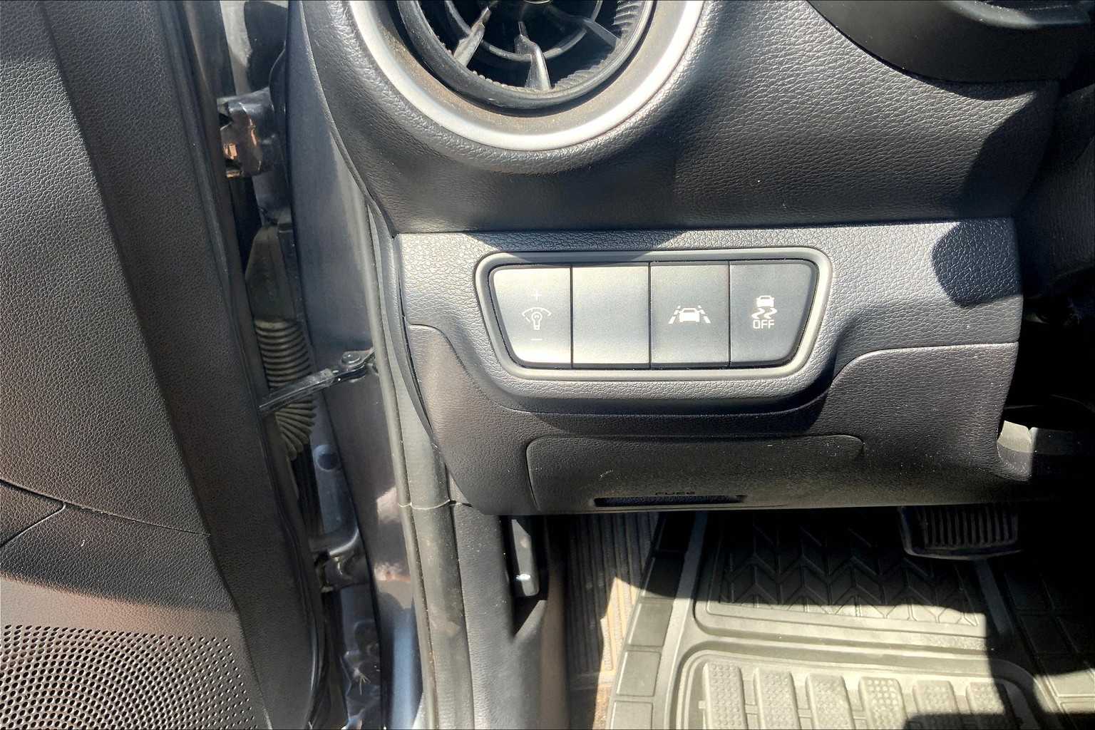 2021 Kia Forte LXS photo 30