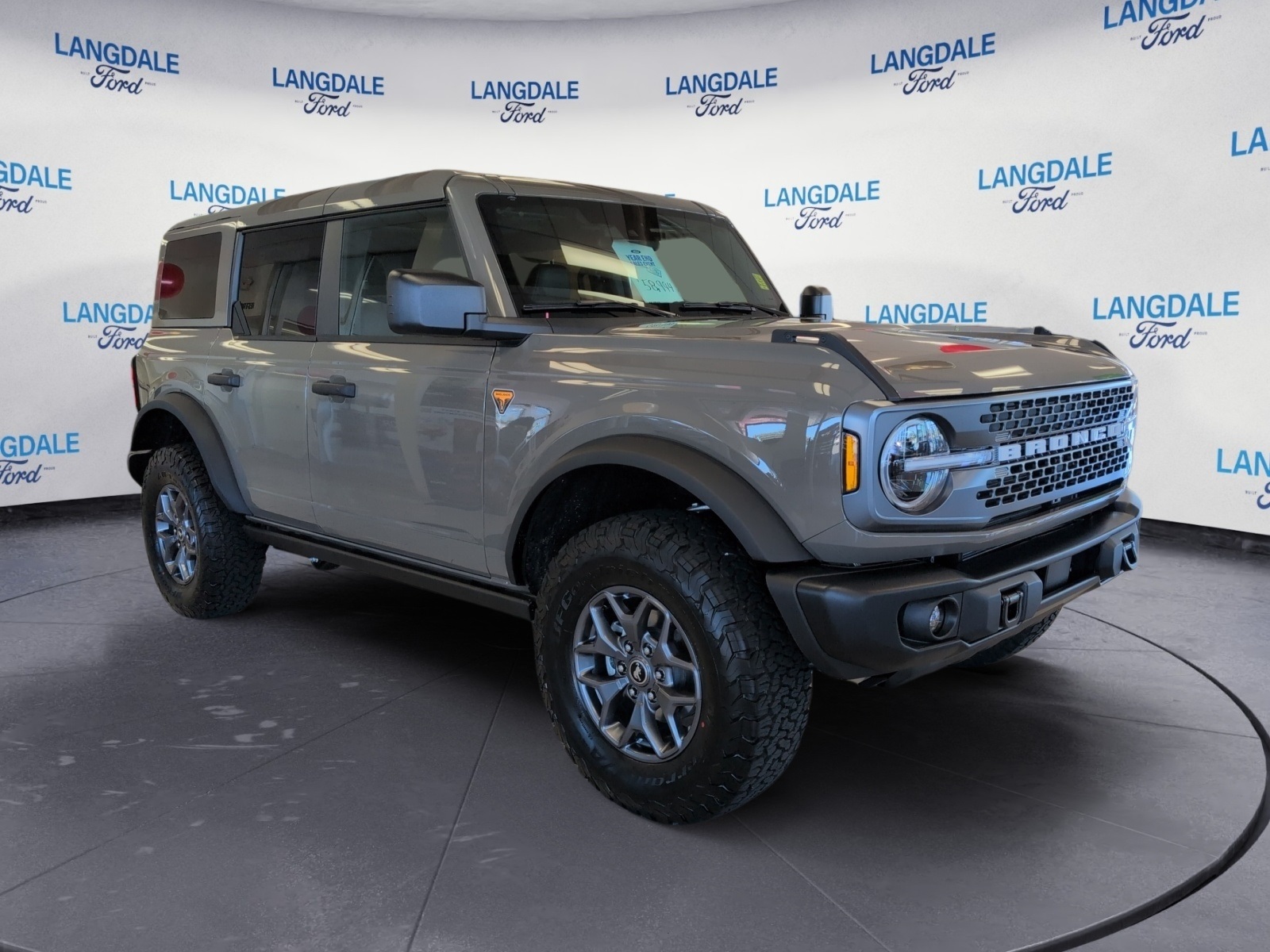 2025 Ford Bronco 4-Door Badlands's photo
