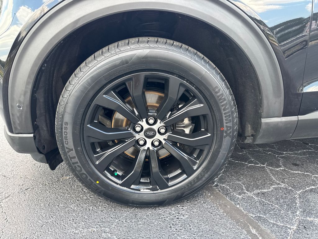 2021 Ford Explorer ST photo 7