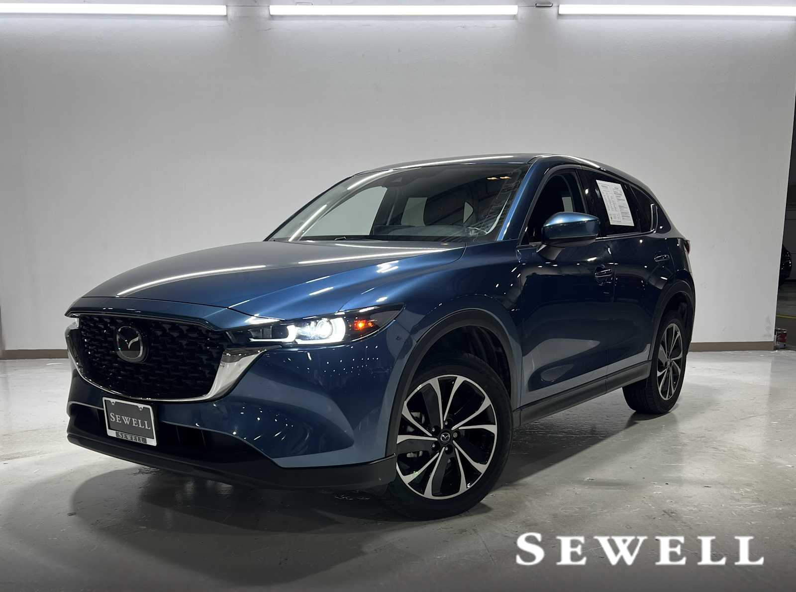 2022 Mazda CX-5 S Premium package