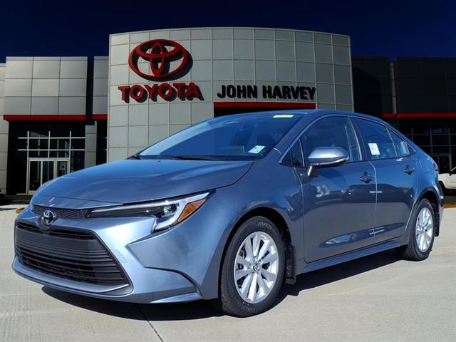 2026 Toyota Corolla XLE's photo