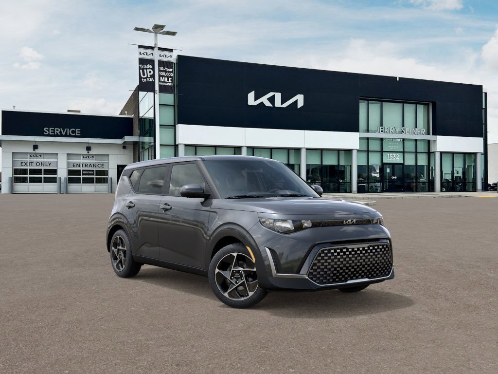 2025 Kia Soul EX photo 4