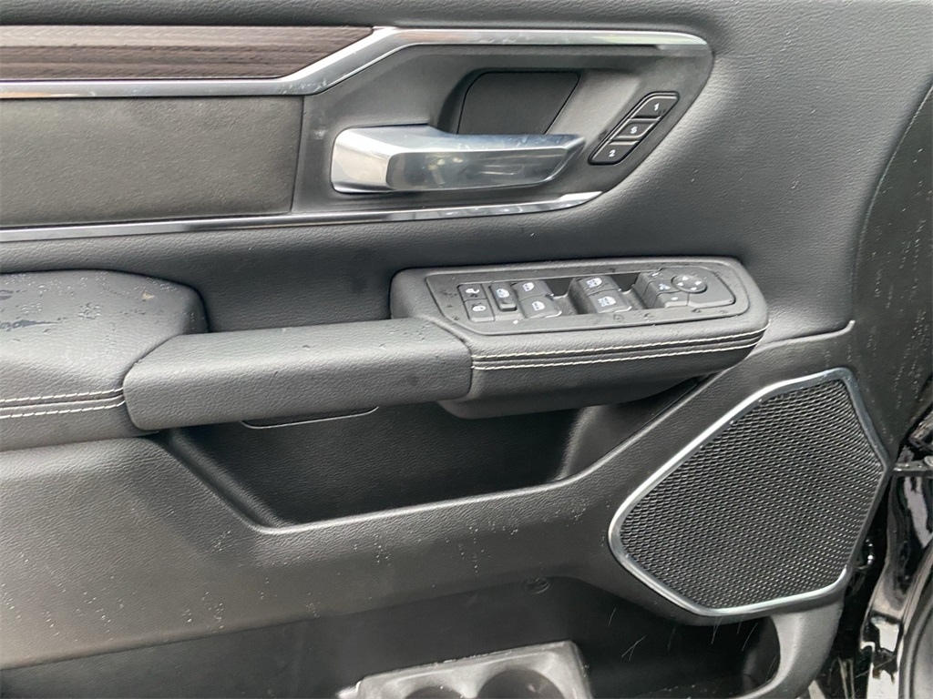 2026 Ram 1500 Laramie photo 9