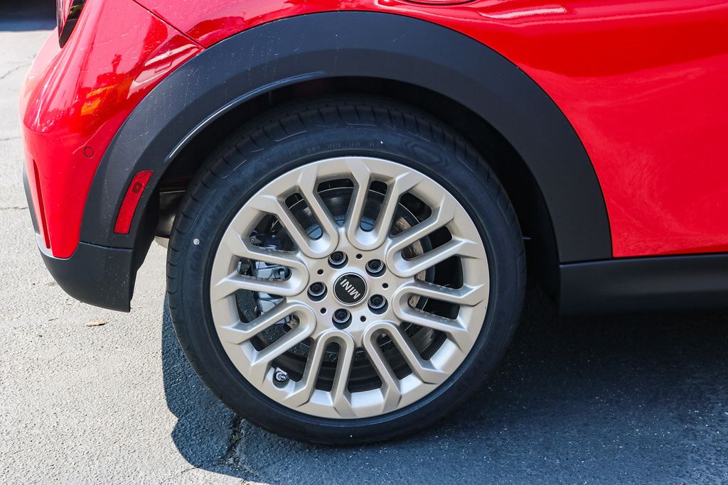 2025 Mini Cooper Signature photo 10