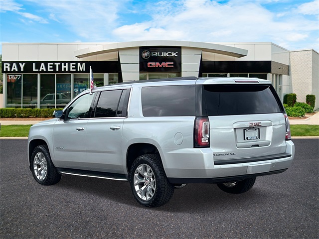 2019 Gmc Yukon XL SLT photo 2