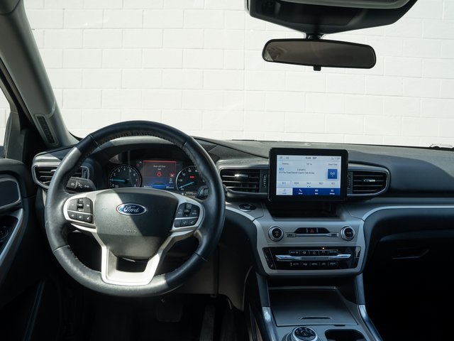 2023 Ford Explorer XLT photo 24