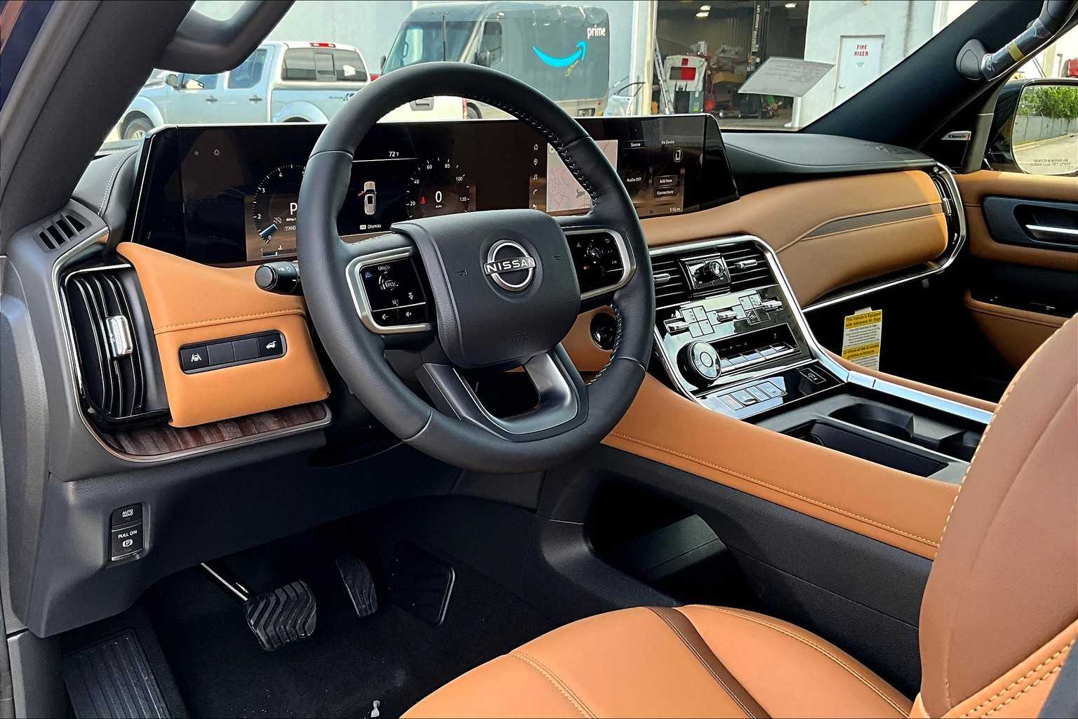 2025 Nissan Armada SL photo 9