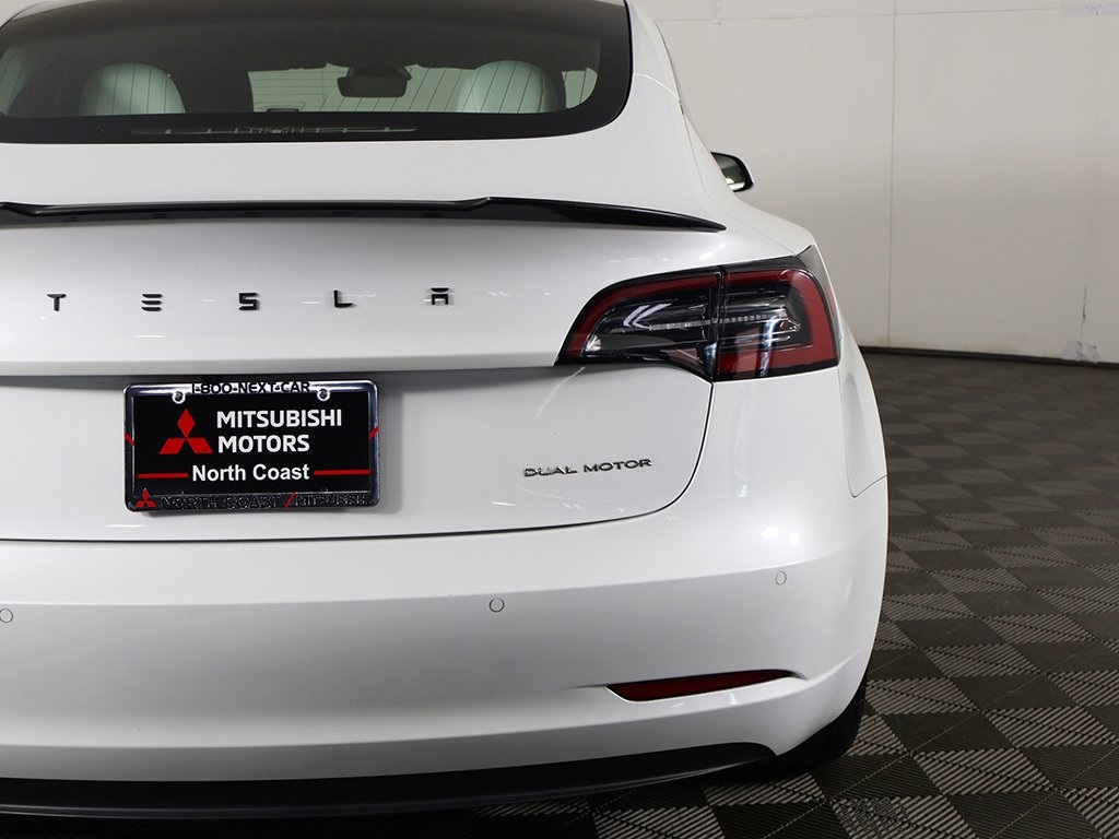2020 Tesla Model 3 Long Range photo 16