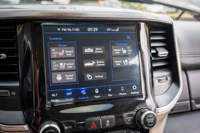 2019 Ram 2500 Laramie photo 24