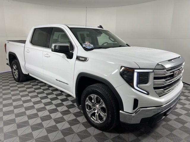 2023 GMC Sierra 1500 SLE's photo
