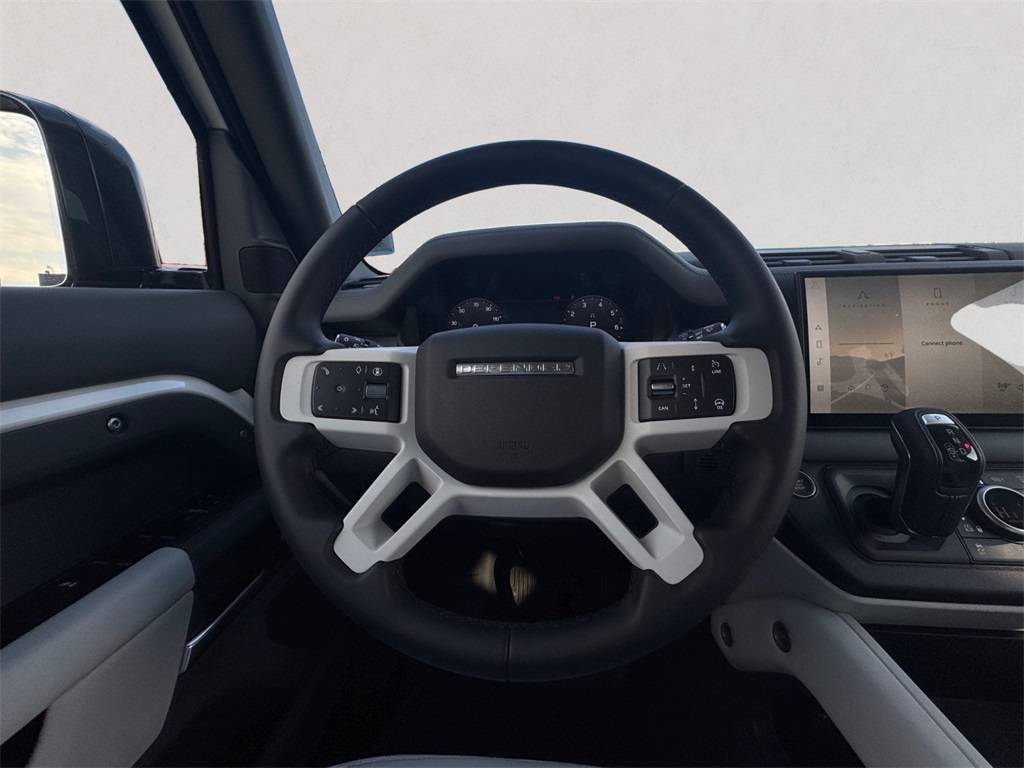 2025 Land Rover Defender 110 X-Dynamic SE photo 10
