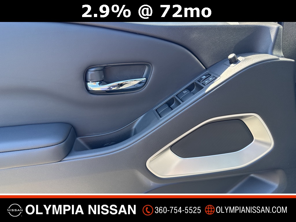 2025 Nissan Frontier SV photo 13