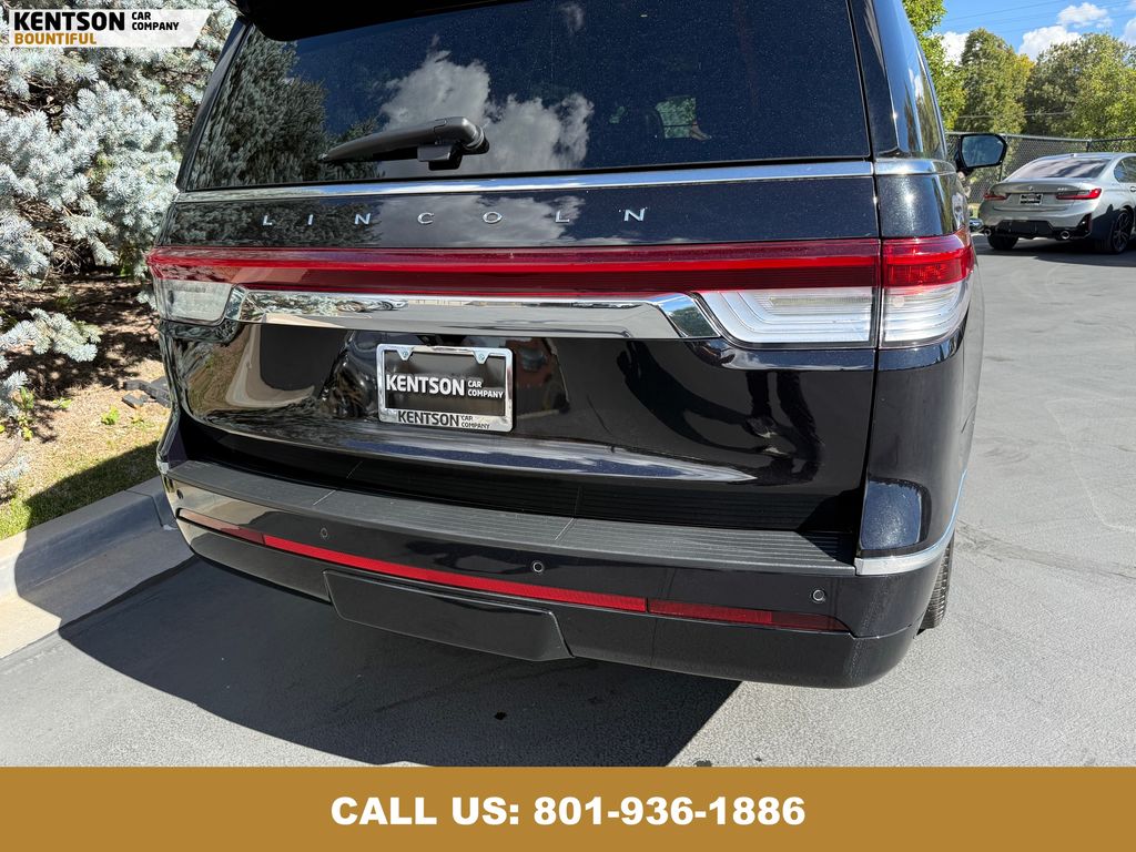 2022 Lincoln Navigator L Reserve photo 40