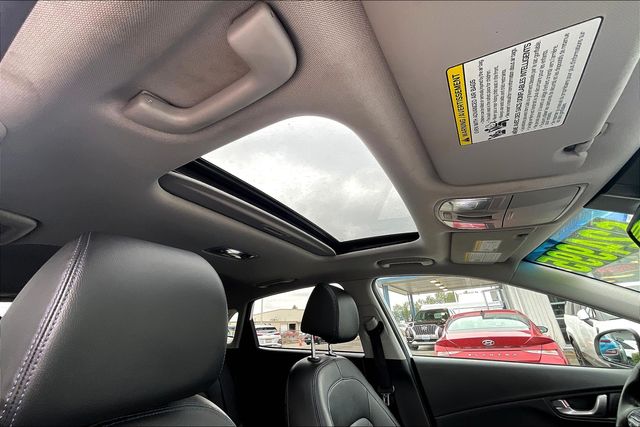 2022 Hyundai Kona Electric Limited photo 16