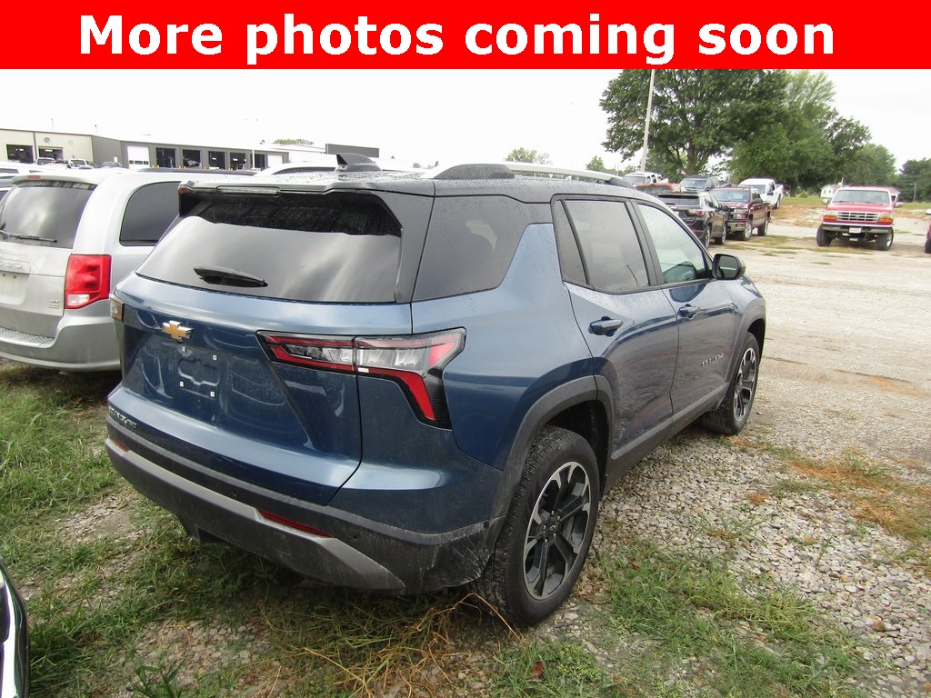 2025 Chevrolet Equinox LT photo 5