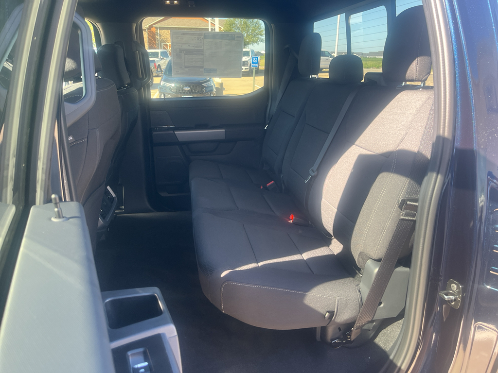 2025 Ford F-150 XLT photo 35