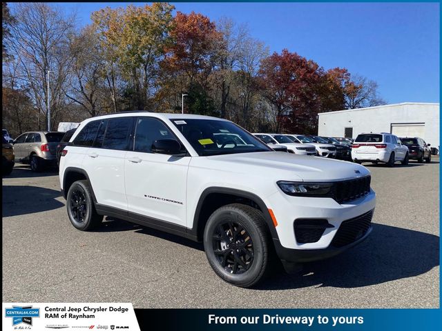 2025 Jeep Grand Cherokee Altitude's photo