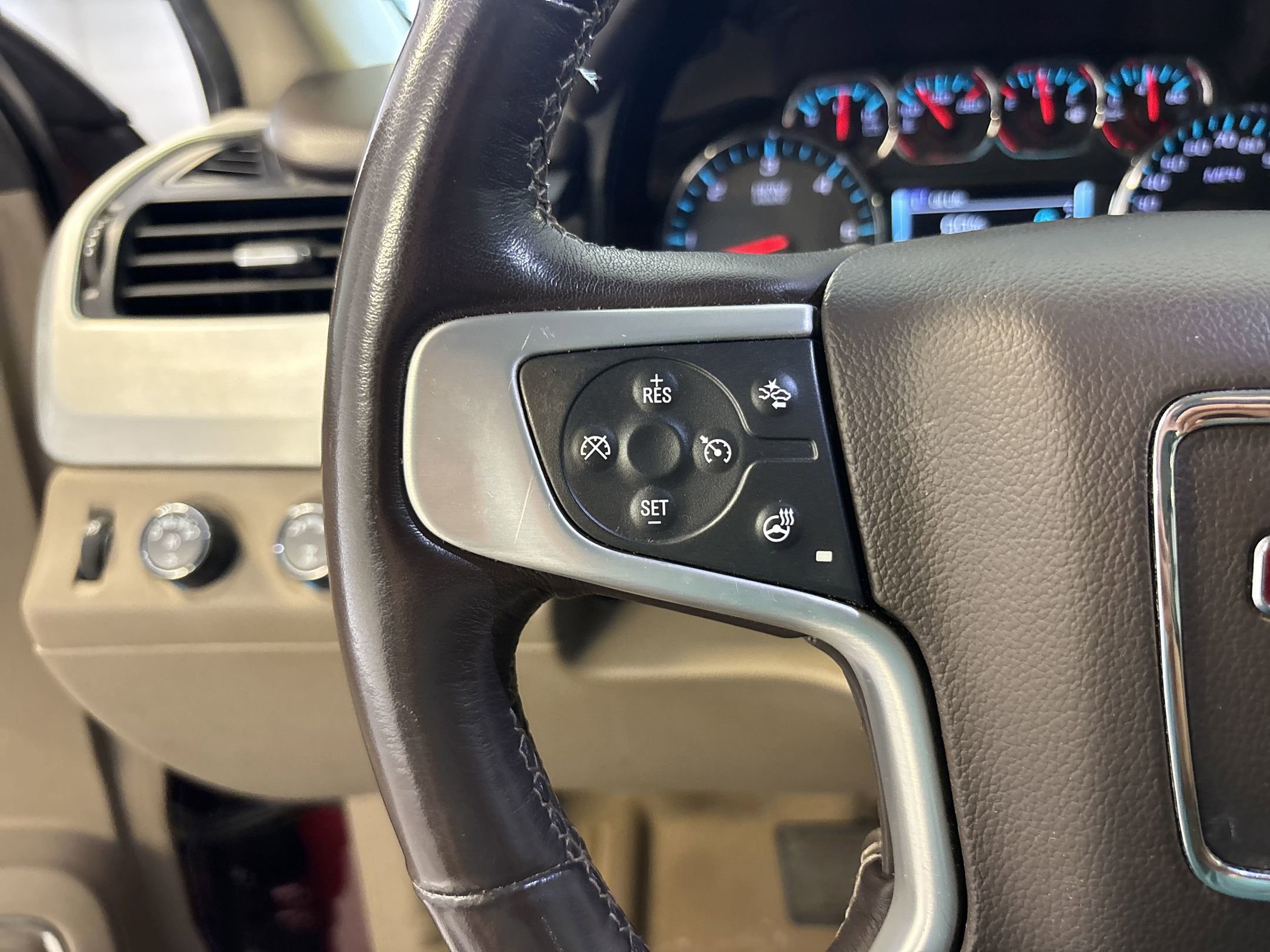 2019 Gmc Yukon XL SLT photo 16