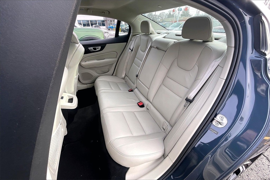 2024 VOLVO S60 - Image 23