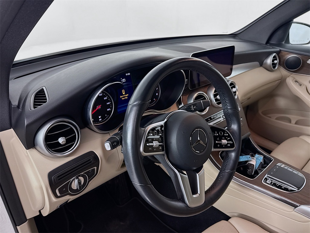 2021 Mercedes Benz GLC 300 4MATIC photo 4
