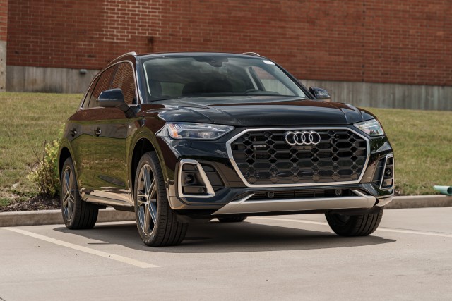 2025 Audi Q5e S line Premium Plus