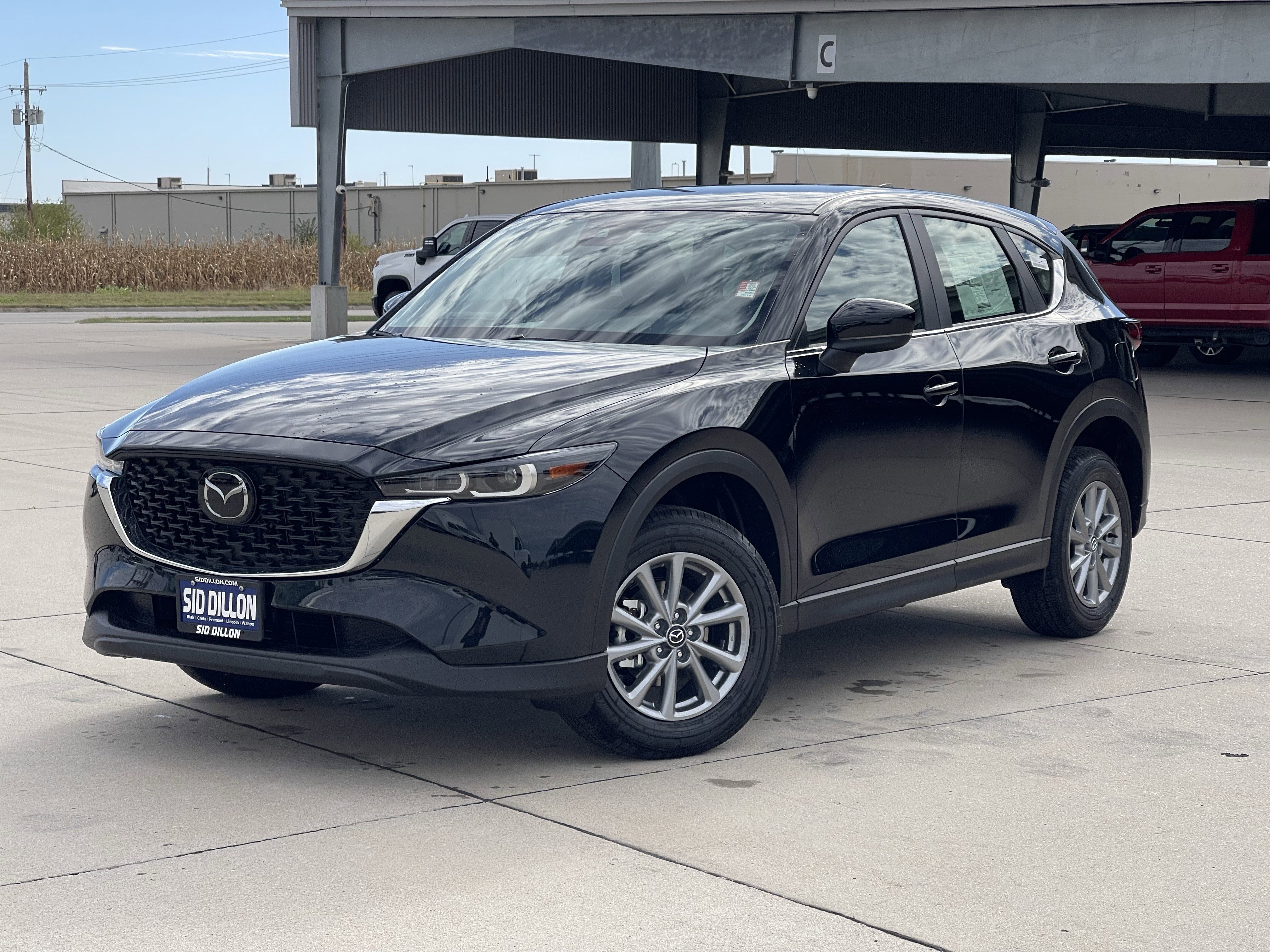 2025 Mazda CX-5 S's photo