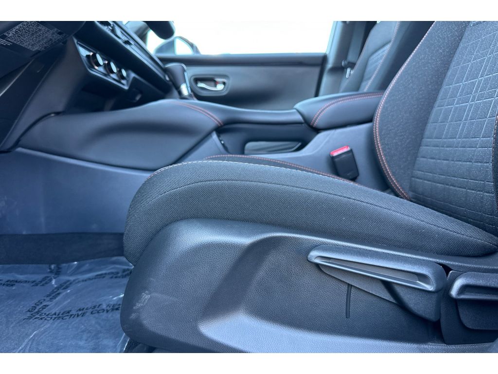 2025 Honda HR-V Sport photo 12
