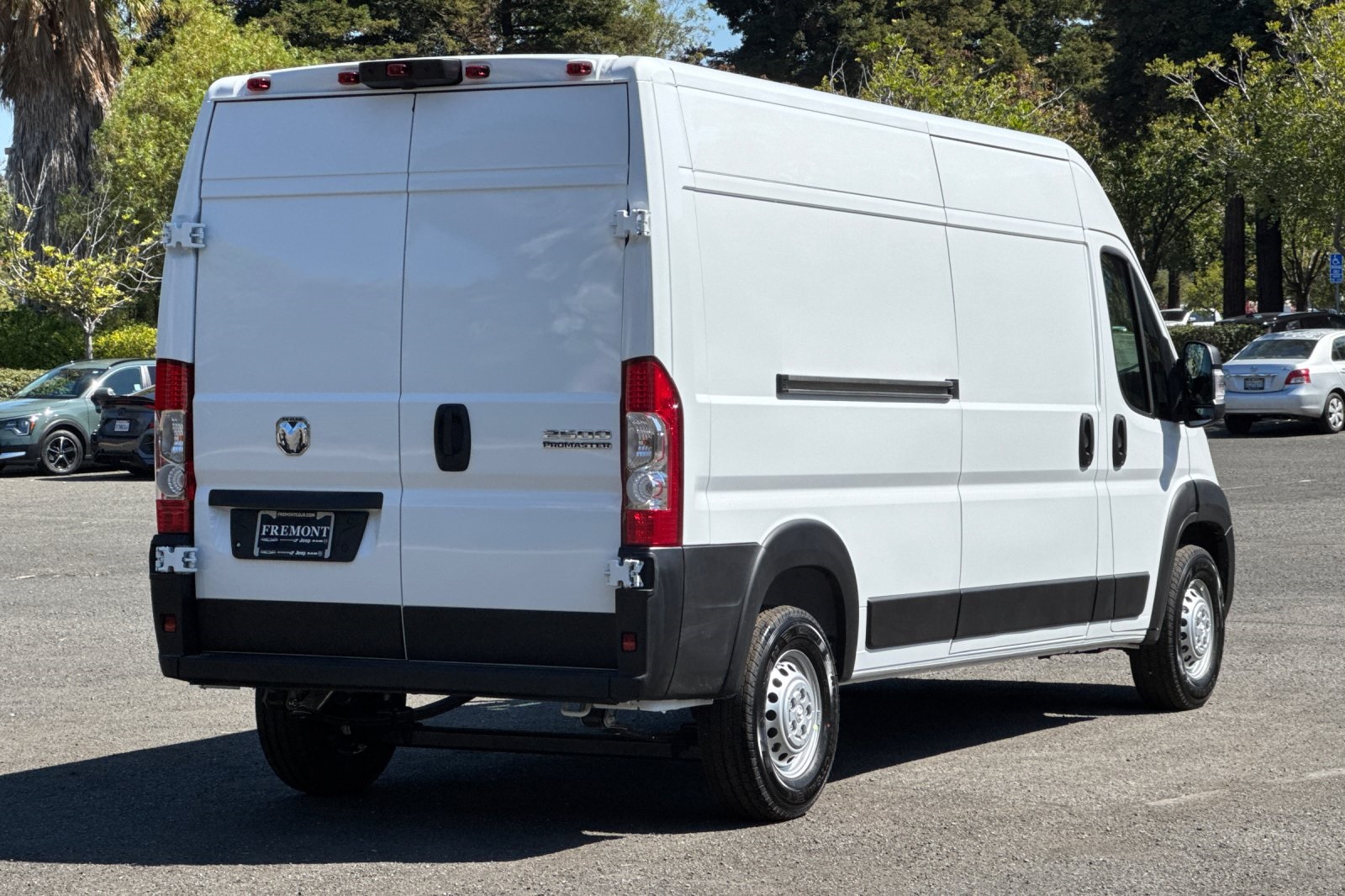 2026 Ram ProMaster 2500 photo 2