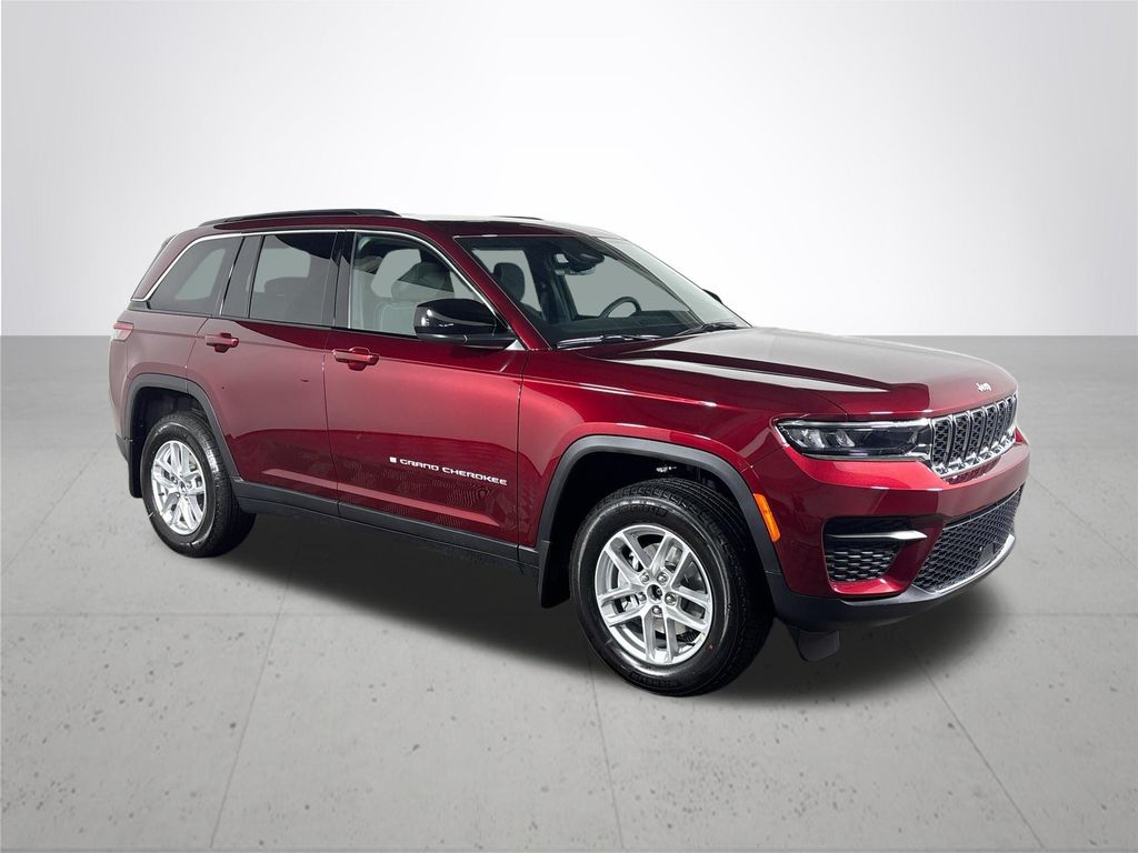 2025 Jeep Grand Cherokee Laredo X photo 4