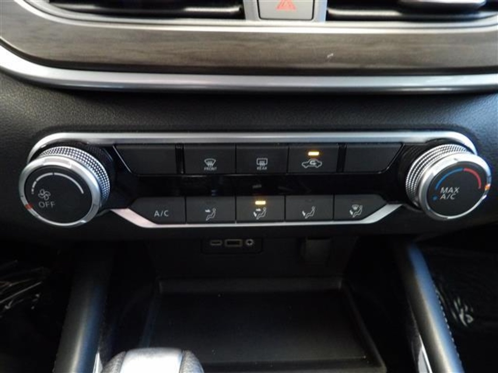 2023 Nissan Altima 2.5 SV photo 32