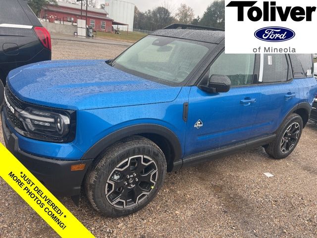 2025 Ford Bronco Sport Outer Banks's photo