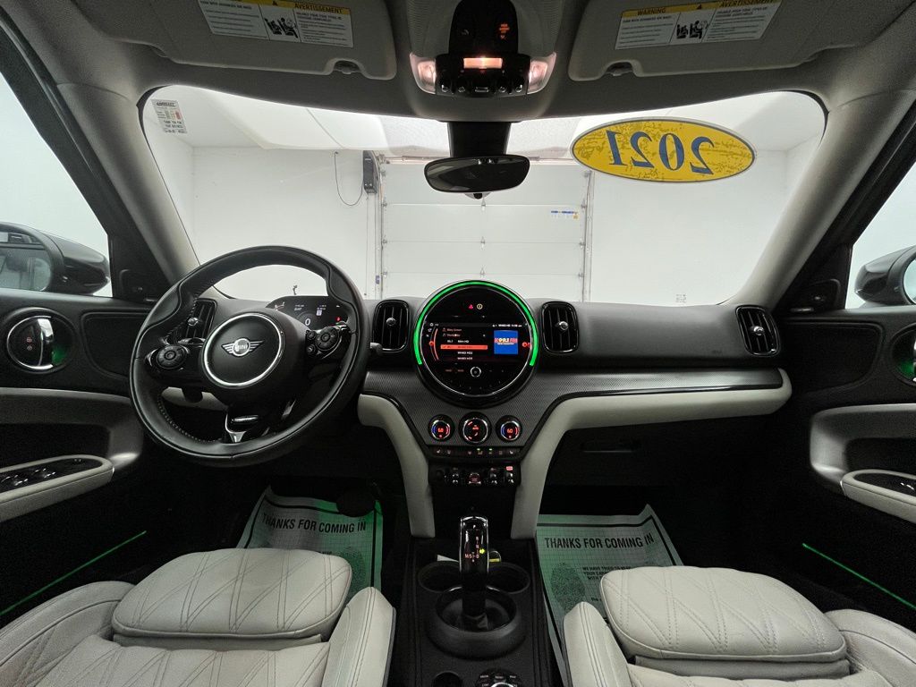 2021 Mini Cooper Signature photo 2