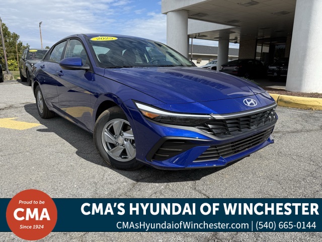 2025 Hyundai Elantra SE's photo