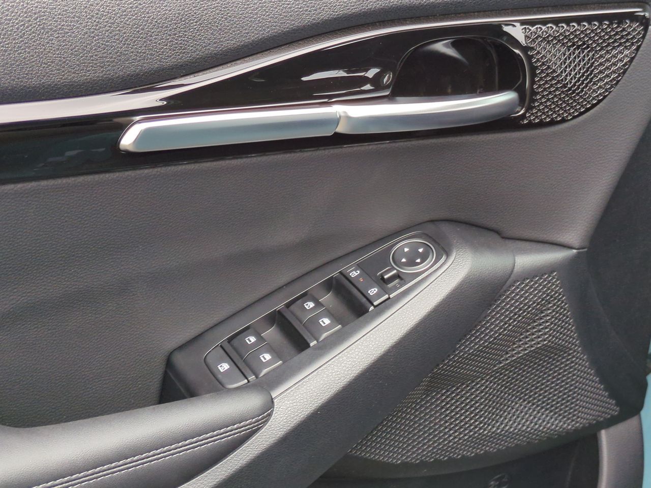 2026 Kia Seltos EX photo 16