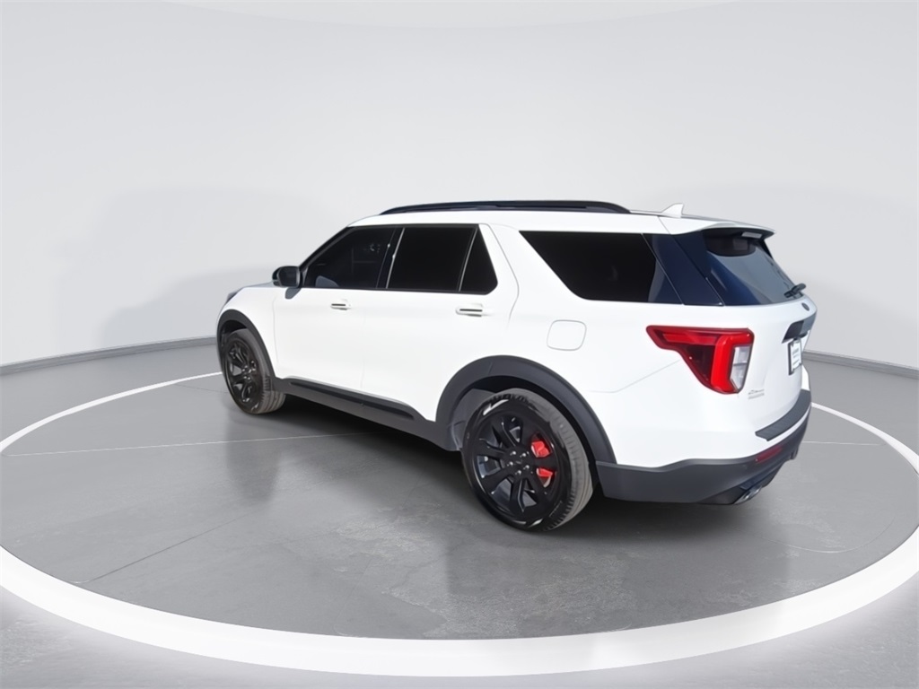 2023 Ford Explorer ST photo 5