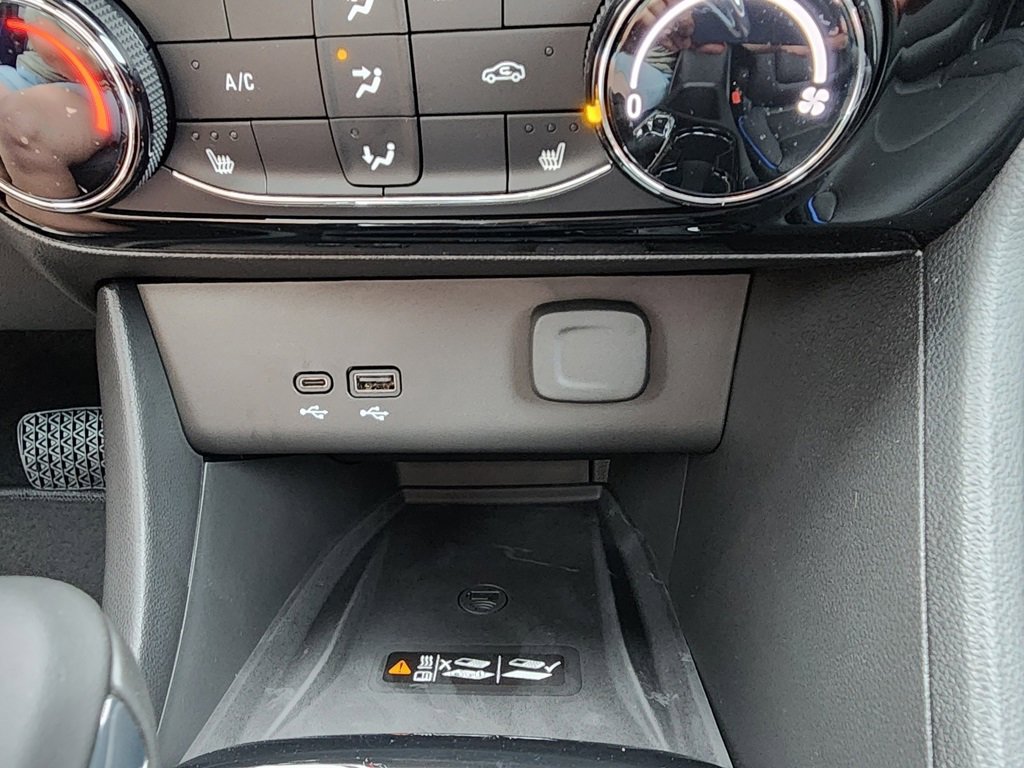 2026 Buick Encore GX Sport Touring photo 27