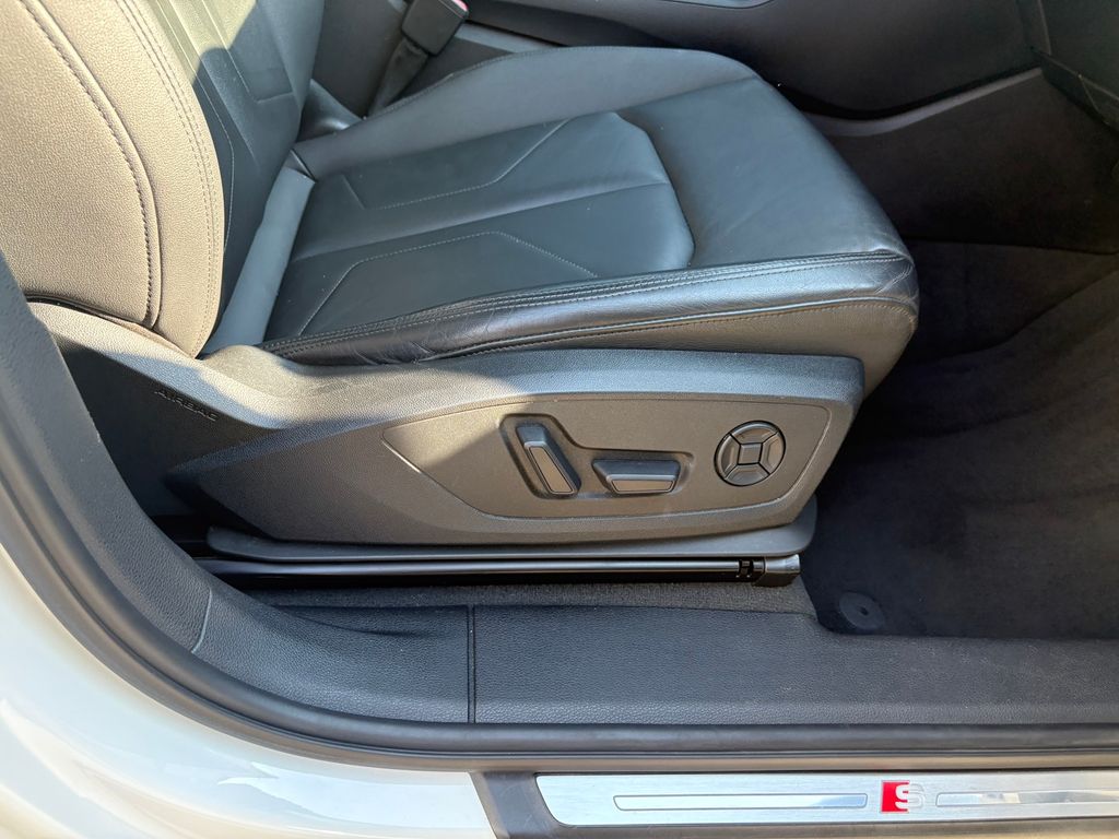 2021 Audi Q3 Premium S line photo 20