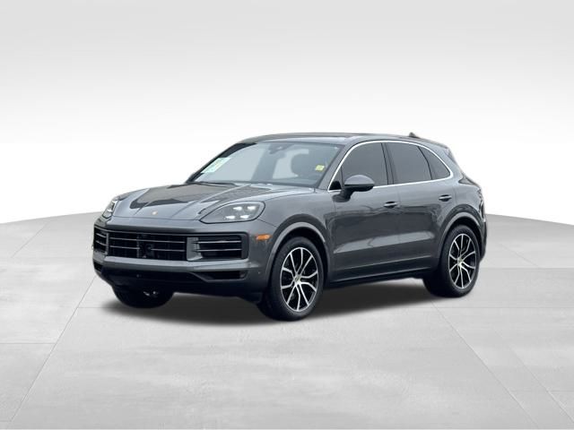 2024 Porsche Cayenne Base's photo