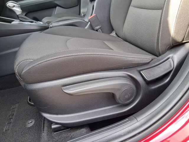 2023 Kia Forte LXS photo 13