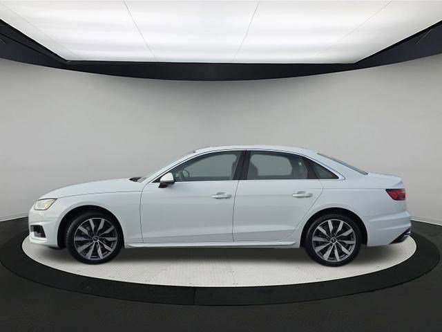 2022 Audi A4 Quattro Premium Plus photo 3