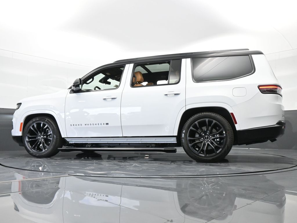 2024 Jeep Grand Wagoneer III photo 2
