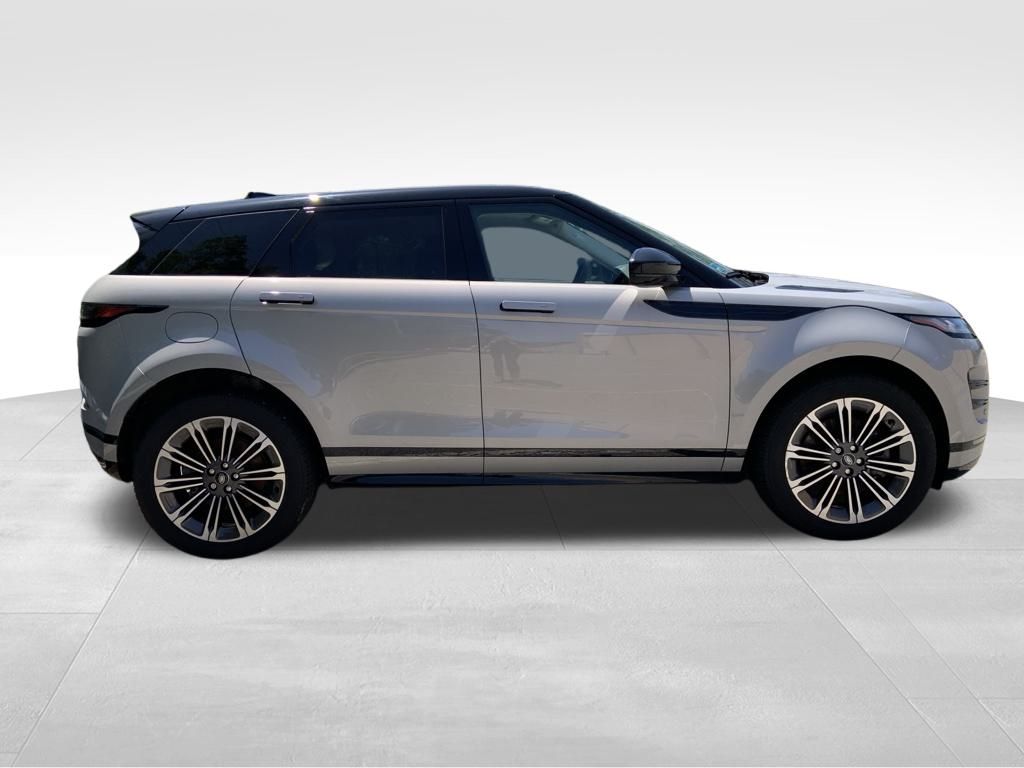 2024 Land Rover Range Rover Evoque Dynamic SE photo 3