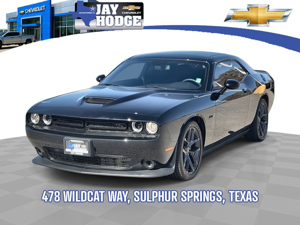 2023 Dodge Challenger R/T's photo