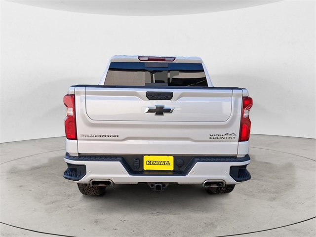 2022 Chevrolet Silverado 1500 High Country photo 3