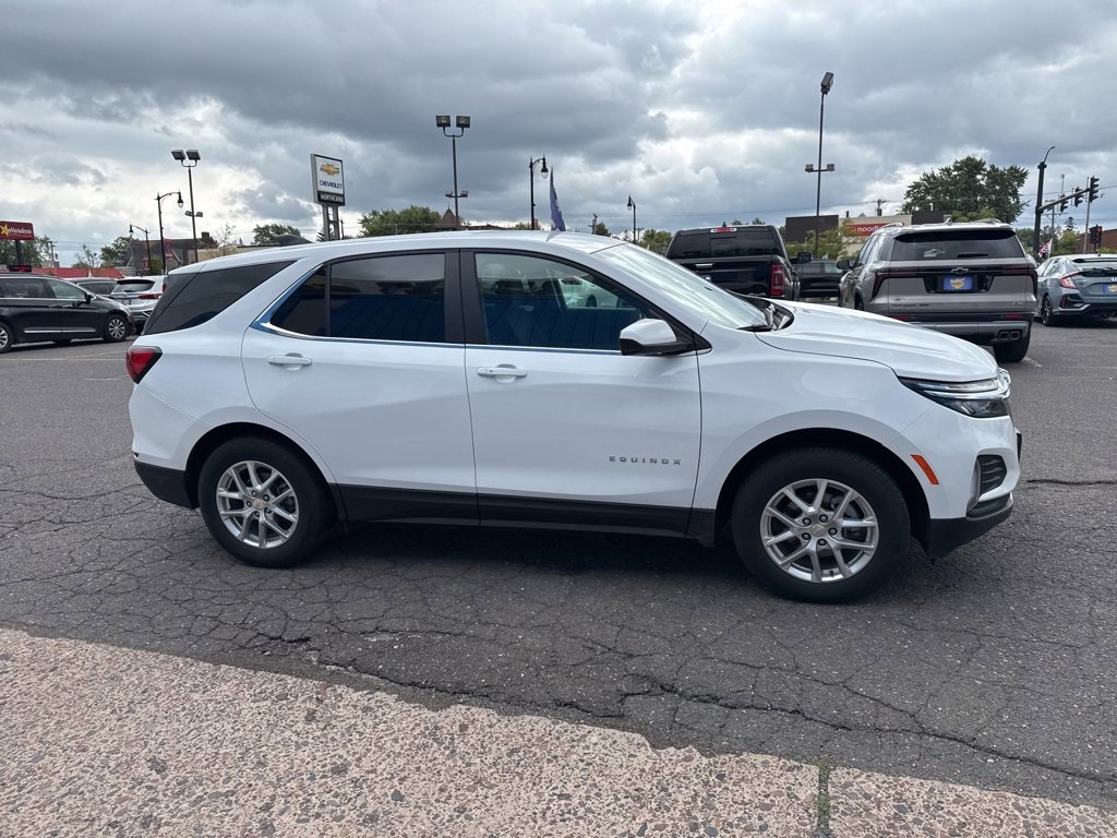 2024 Chevrolet Equinox LT photo 6