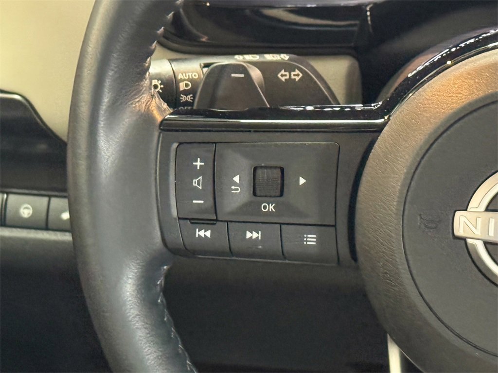 2022 Nissan Pathfinder SL photo 35