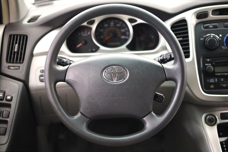 2005 Toyota Highlander photo 13
