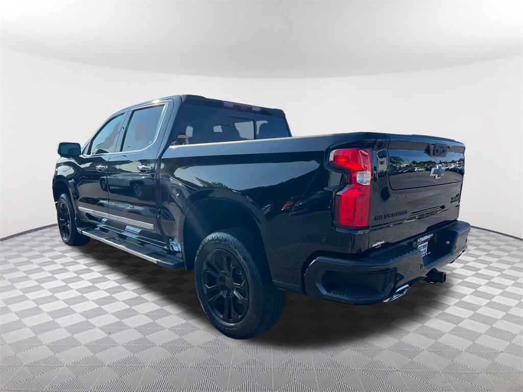 2024 Chevrolet Silverado 1500 High Country photo 6